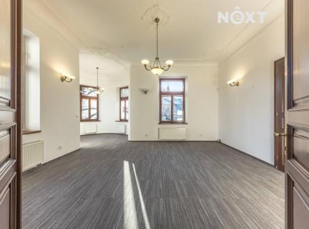 Pronájem - kanceláře, 230 m²