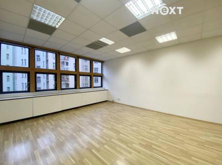 Pronájem - kanceláře, 104 m²