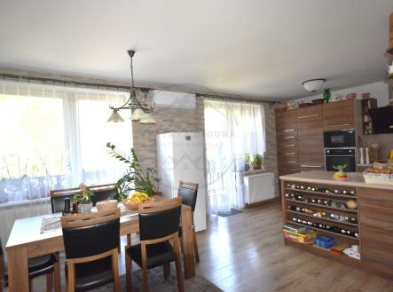 Prodej bytu, 3+1, 74 m² obrázek
