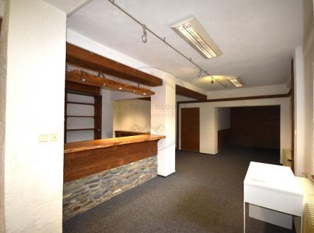 Pronájem - obchodní prostor, 75 m²