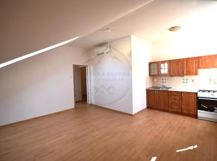 Pronájem bytu, 2+kk, 42 m² obrázek