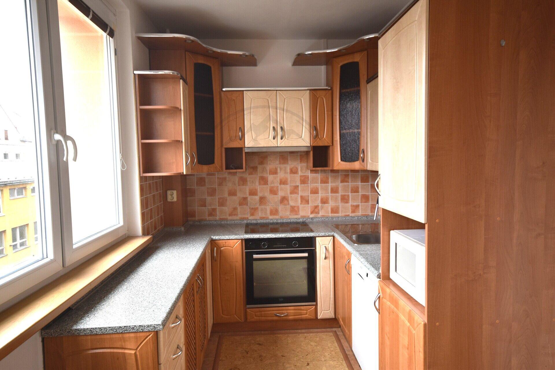 Prodej bytu 3+1 v osobním vlastnictví se zaskleným balkonem na lukrativním místě v Jeseníku