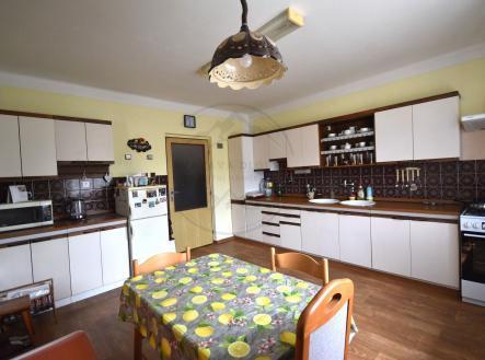 Prodej - dům/vila, 210 m²