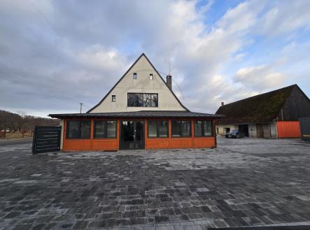 Prodej - dům/vila, 417 m²