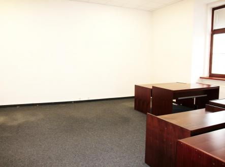 Pronájem - kanceláře, 129 m²