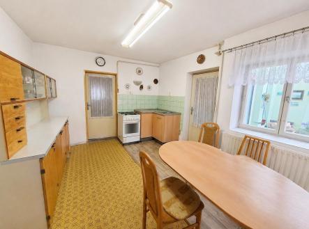 pokoj_kk2.jpg | Prodej - dům/vila, 100 m²