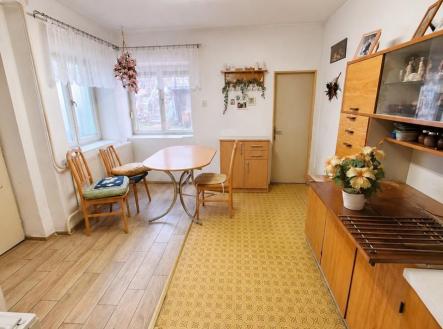 pokoj_kk1.jpg | Prodej - dům/vila, 100 m²
