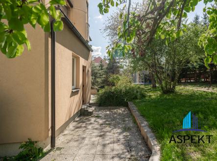 dma00589-hdr.jpg | Pronájem bytu, 1+kk, 28 m²