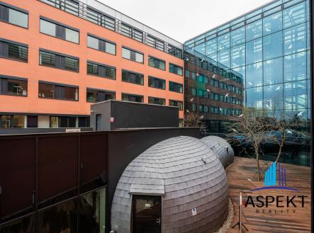 dma00383-hdr.jpg | Pronájem - kanceláře, 27 m²