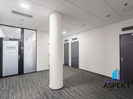 dma00155-hdr.jpg | Pronájem - kanceláře, 30 m²