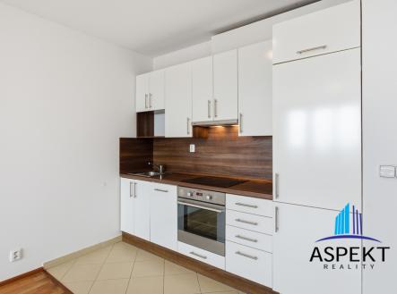 008.jpg | Pronájem bytu, 2+kk, 61 m²