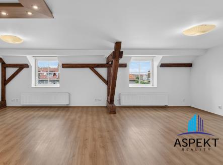 tovarni-00004-1.jpg | Pronájem bytu, 2+kk, 64 m²