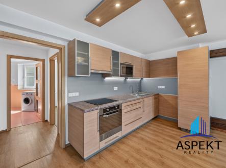 tovarni-00005-1.jpg | Pronájem bytu, 2+kk, 64 m²
