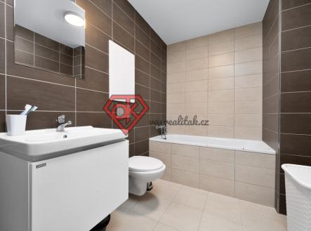 dsc05114-edit.jpg | Prodej bytu, 1+kk, 2 830 m²