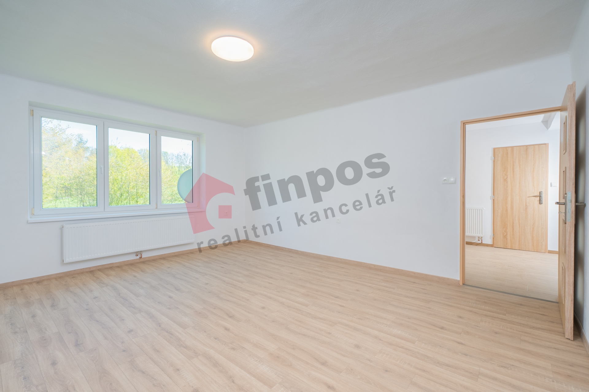 Byt 3+1 80 m2 + tři sklepní místnosti 18m2 v Daměnicích - Načeradec