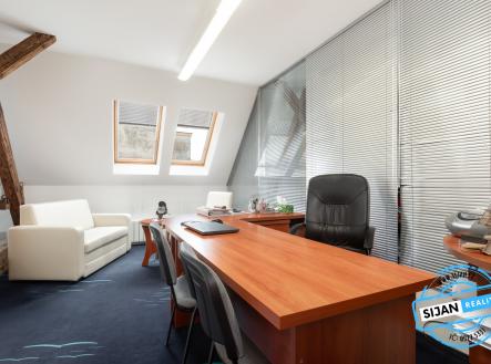 Pronájem - kanceláře, 113 m²