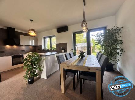 kuchyn+J | Prodej - dům/vila, 166 m²