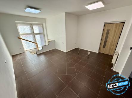  Pronájem obchodního prostoru v Opavě - Kateřinkách | Pronájem - obchodní prostor, 51 m²