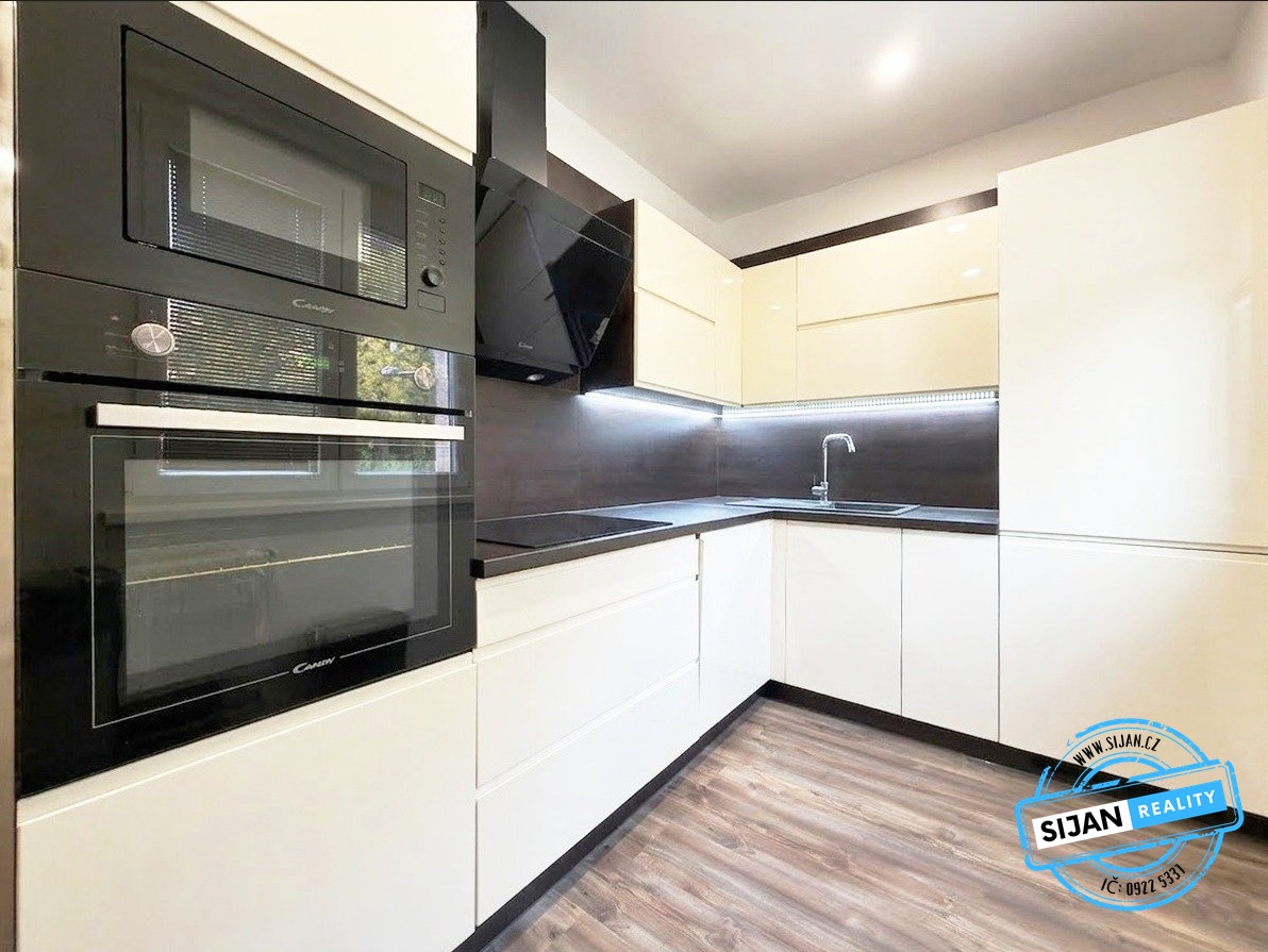 26652767-bbee-42f2-99cf-26ab38e02c8e