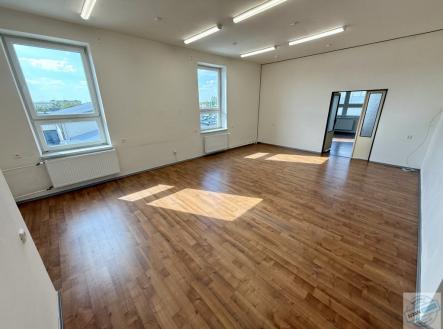 20260526-112552-495.jpeg | Pronájem - kanceláře, 59 m²