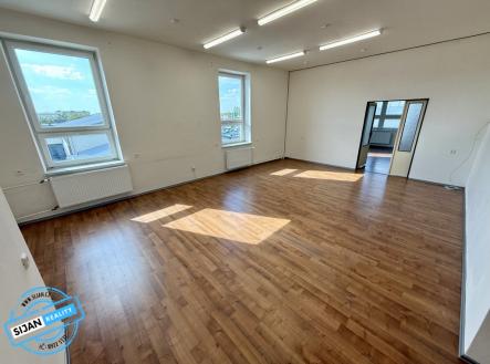 20260526-112552-495.jpeg | Pronájem - kanceláře, 59 m²