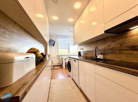 img-e9794.jpg | Prodej bytu, 3+1, 72 m²