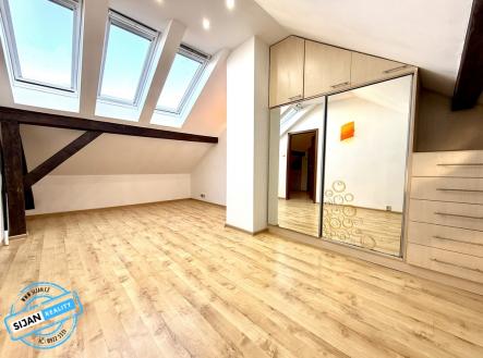 img-e9281.jpg | Prodej bytu, 3+kk, 120 m²