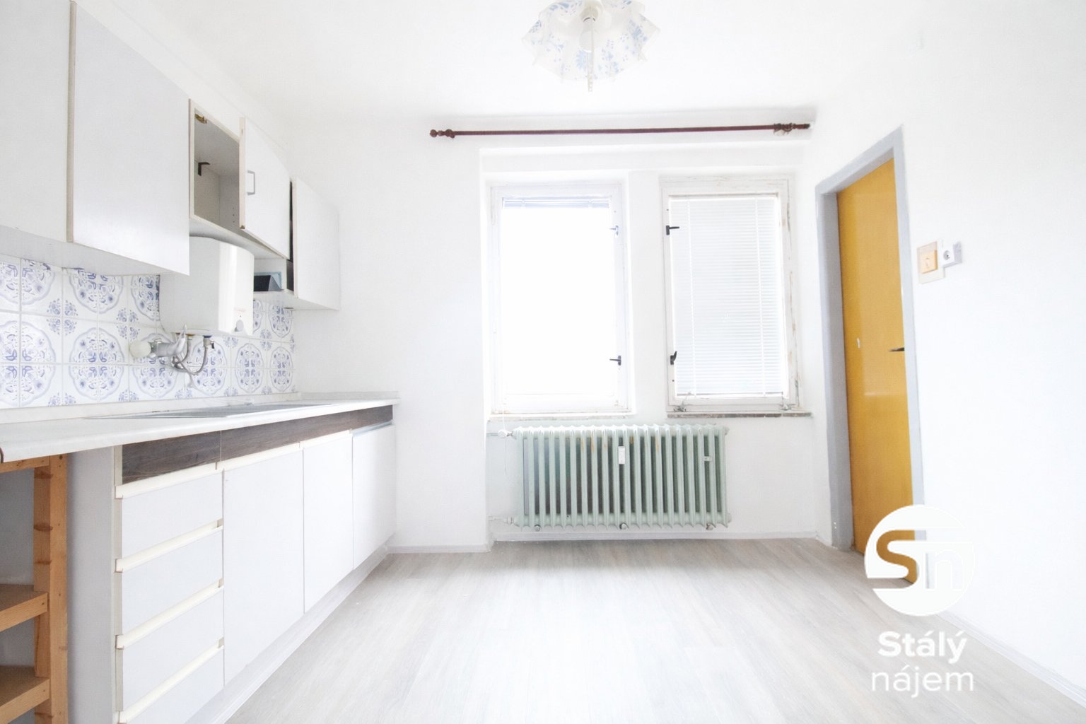 F39E8992-F92A-4438-BD66-84E39A13C892