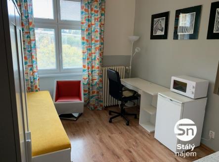 estmirova 1 | Pronájem bytu, 1+kk, 17 m²