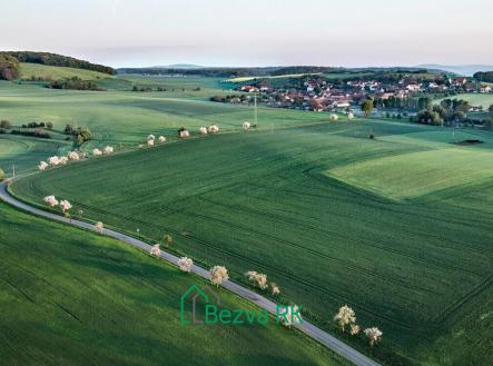 Prodej - pozemek, zemědělská půda, 10 617 m² obrázek