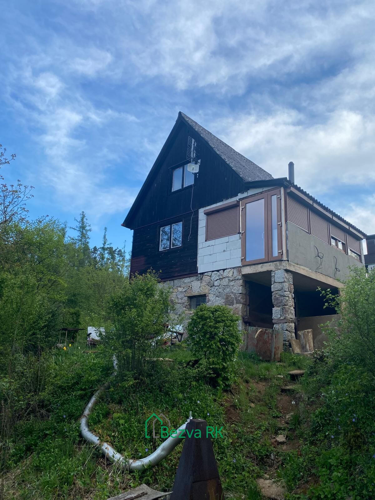 Prodej chaty 36m², pozemek 477m² Nižbor