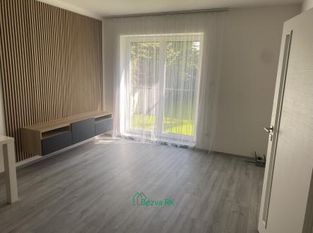 Pronájem bytu, 2+kk, 41 m²