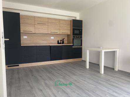 Pronájem bytu, 2+kk, 41 m²