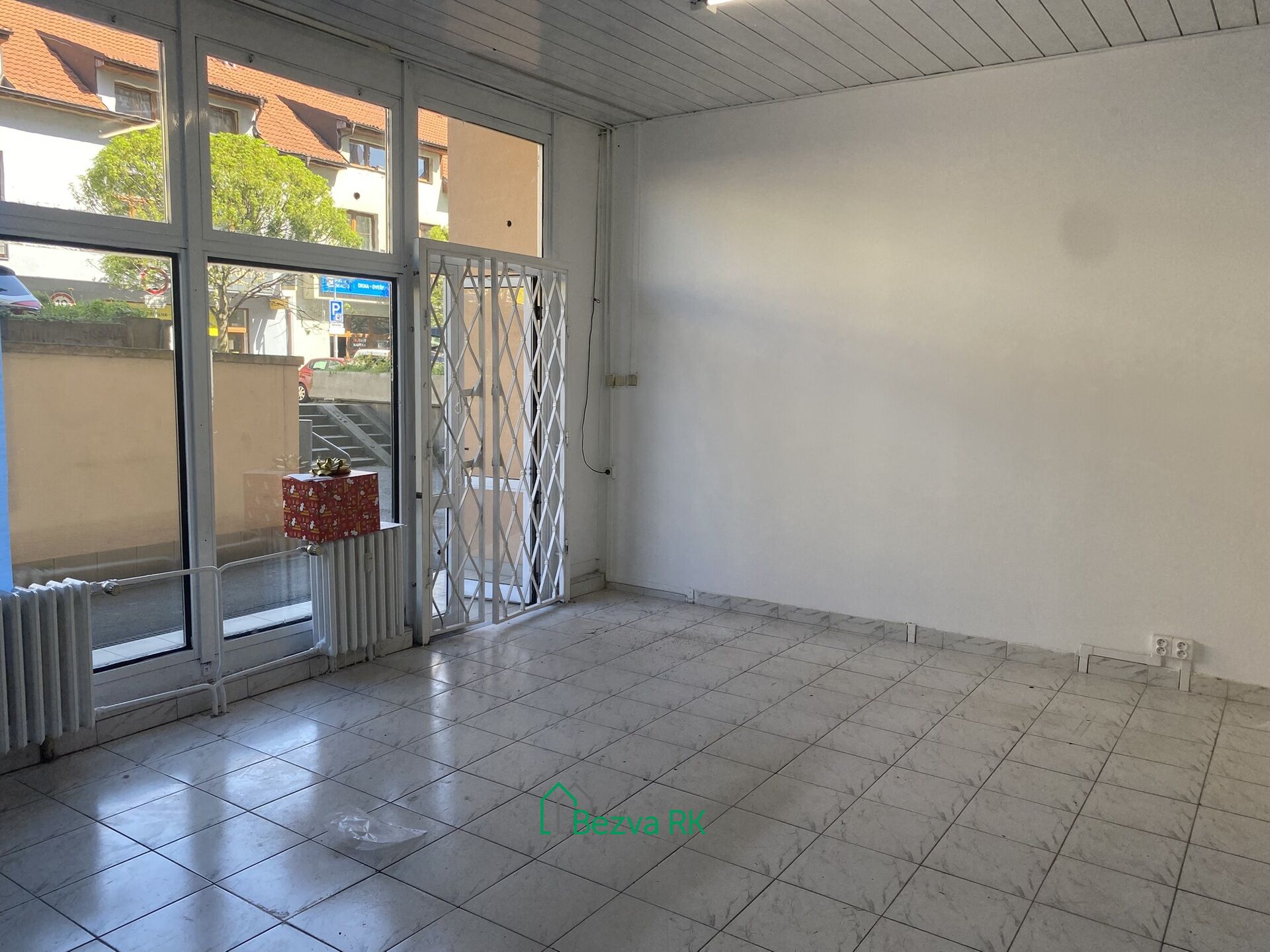 Pronájem obchodního prostoru 98 m², Havlíčkova ulice Beroun