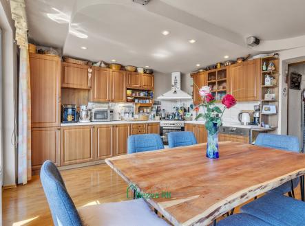 Prodej - dům/vila, 224 m²