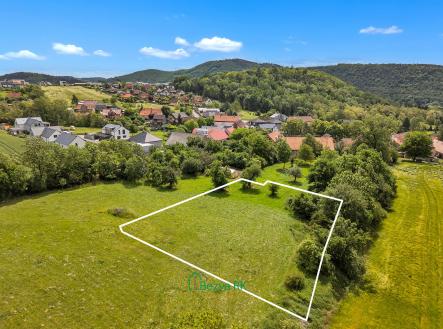Prodej - pozemek pro bydlení, 1 318 m²