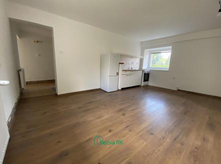 Prodej - dům/vila, 76 m²