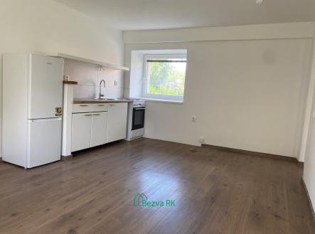 Prodej - dům/vila, 76 m²