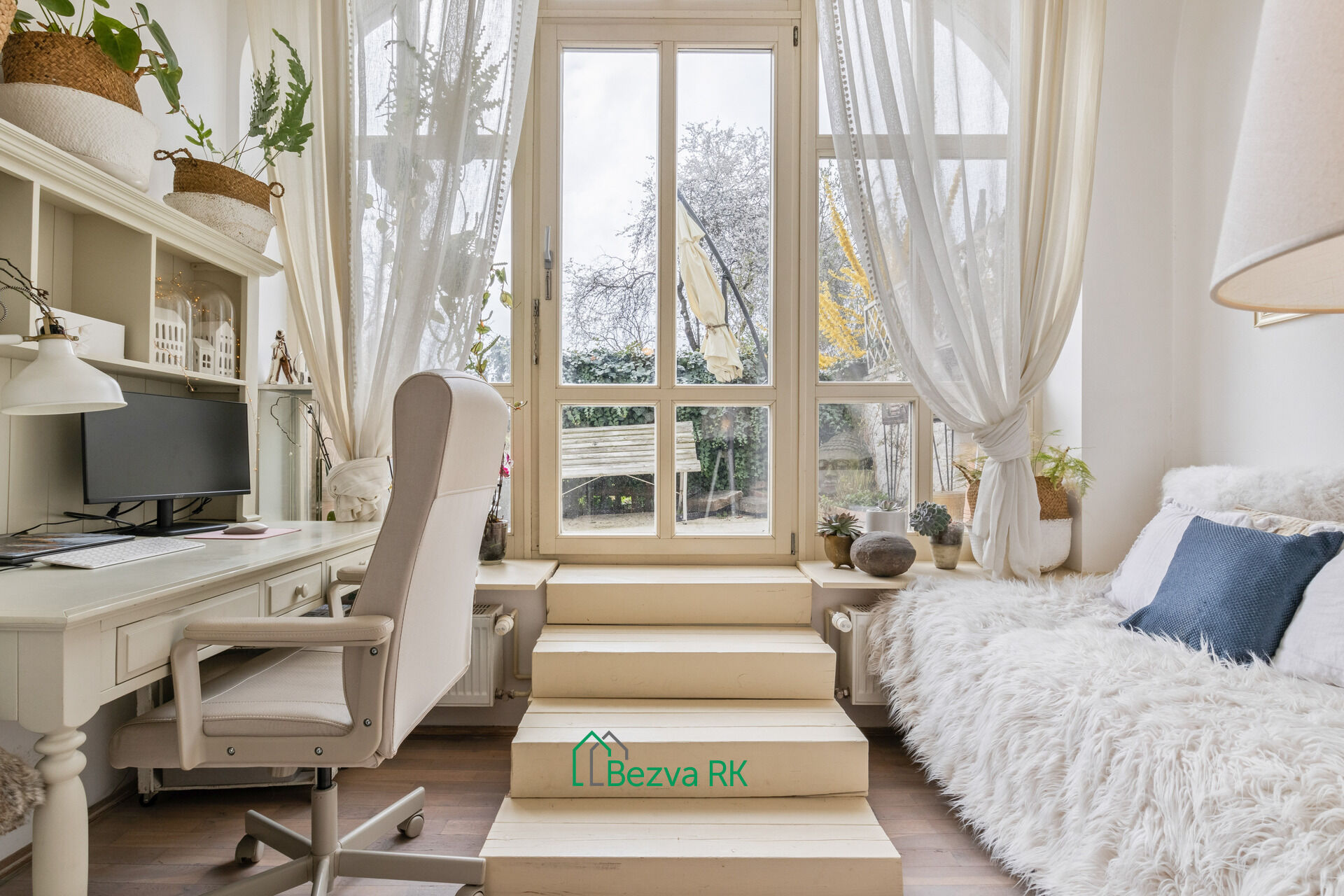 Prodej bytu 2+kk se zahradou, Švédská ulice, Praha 5 - Smíchov