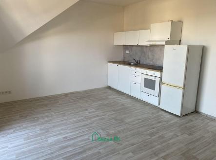 Pronájem bytu, 1+kk, 28 m²