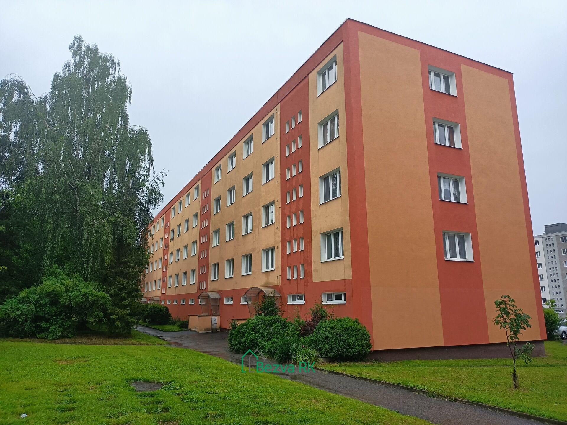 Prodej byt 2+1/L  OV 49m2 ul. Karla Čapka, Beroun