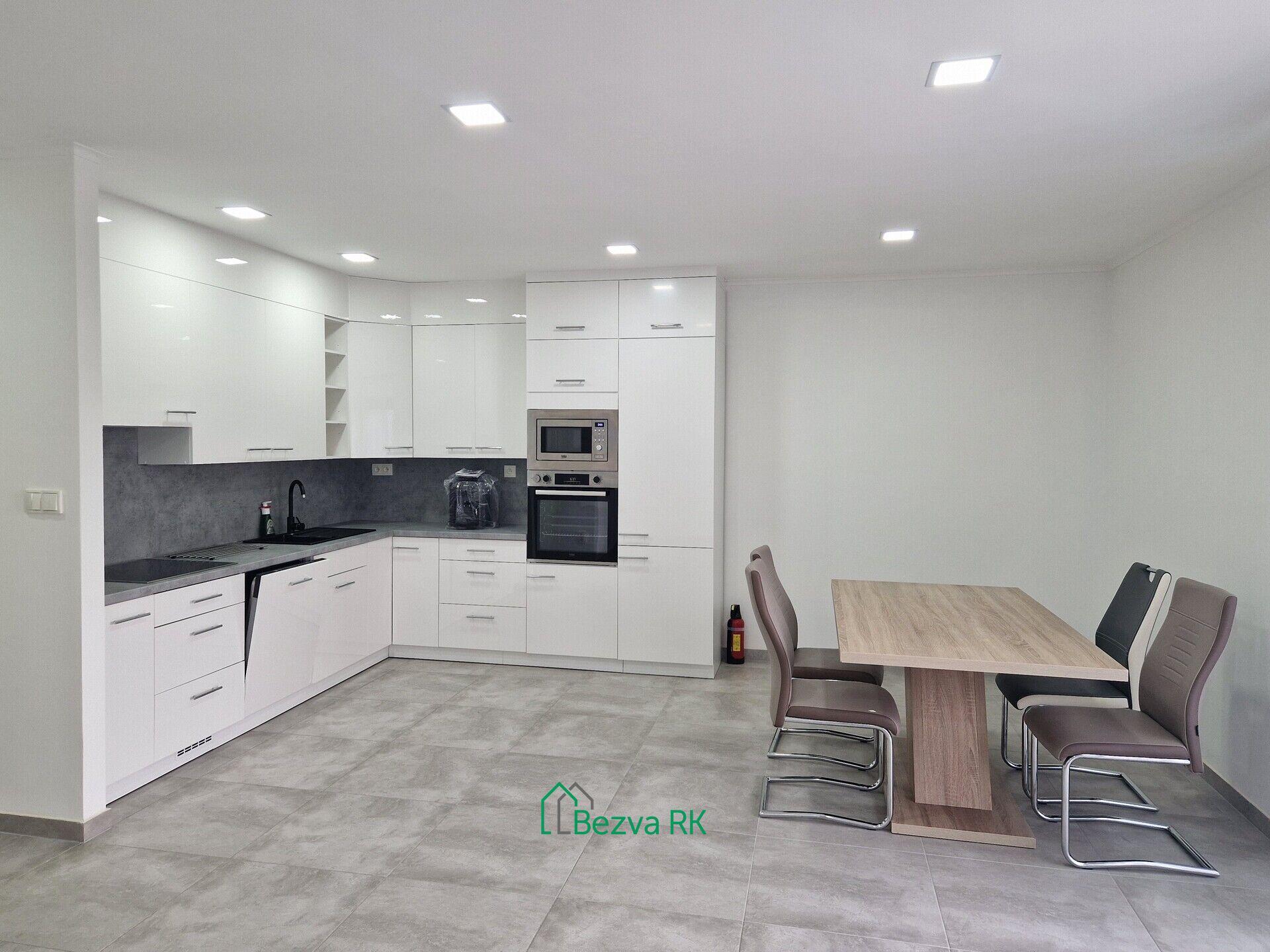 Pronájem bytu 2+KK  56 m2 ,Karlík
