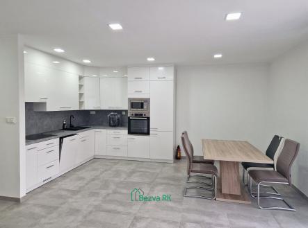 Pronájem bytu, 2+kk, 57 m²