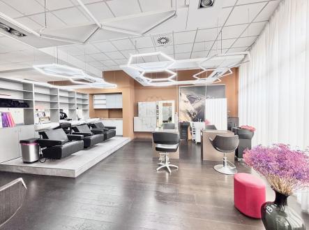Pronájem - obchodní prostor, 169 m²