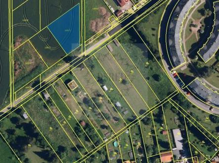 Prodej - pozemek pro bydlení, 1 068 m²