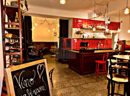 Pronájem - obchodní prostor, 111 m²