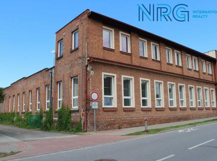 Pronájem - komerční objekt, sklad, 702 m²