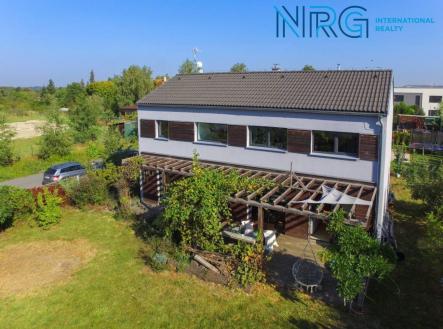 Pronájem - dům/vila, 152 m²