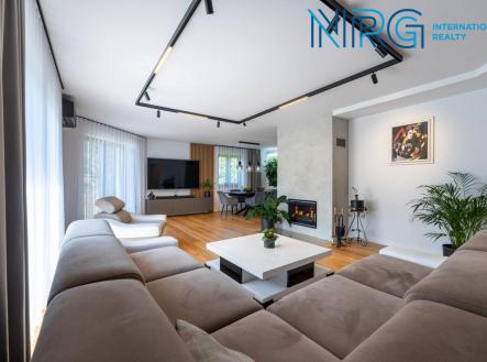 Prodej - dům/vila, 320 m²