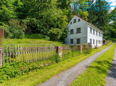 Prodej - dům/vila, 208 m²